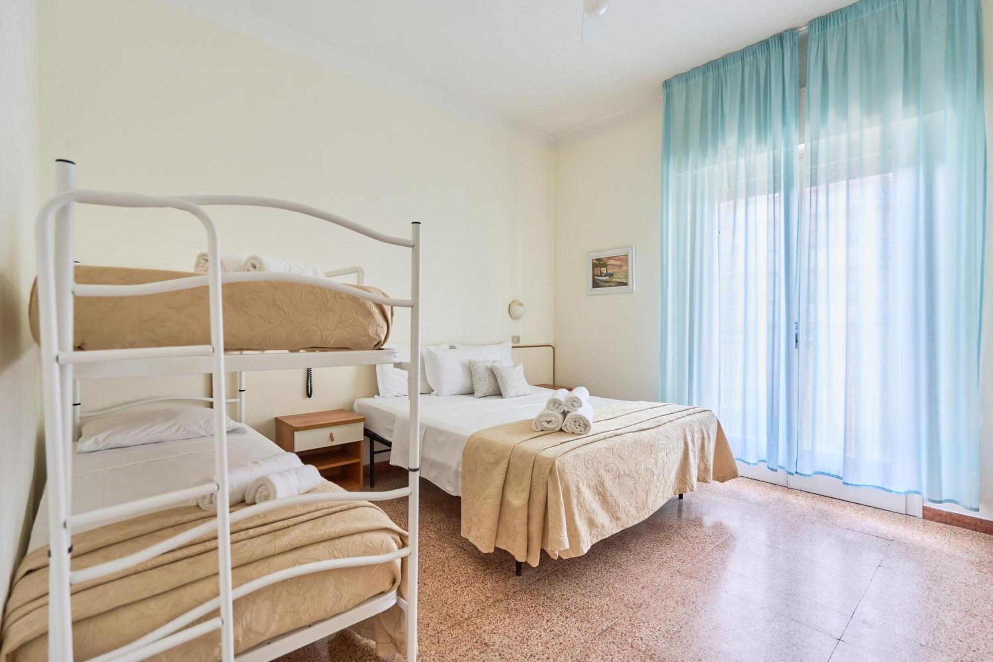 Hotel Bruna B&B Milano Marittima Eksteriør bilde