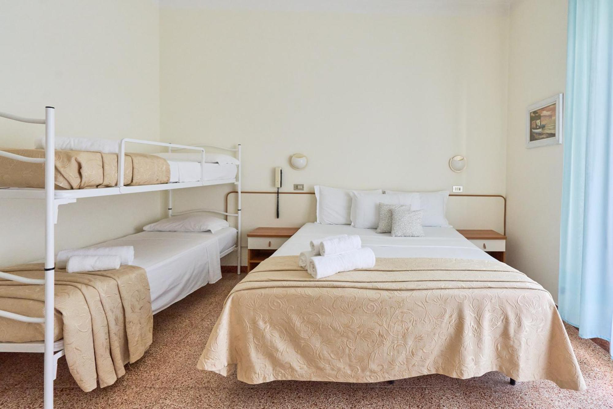 Hotel Bruna B&B Milano Marittima Eksteriør bilde