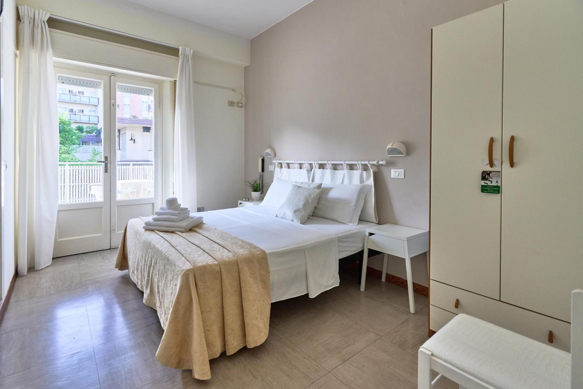 Hotel Bruna B&B Milano Marittima Eksteriør bilde