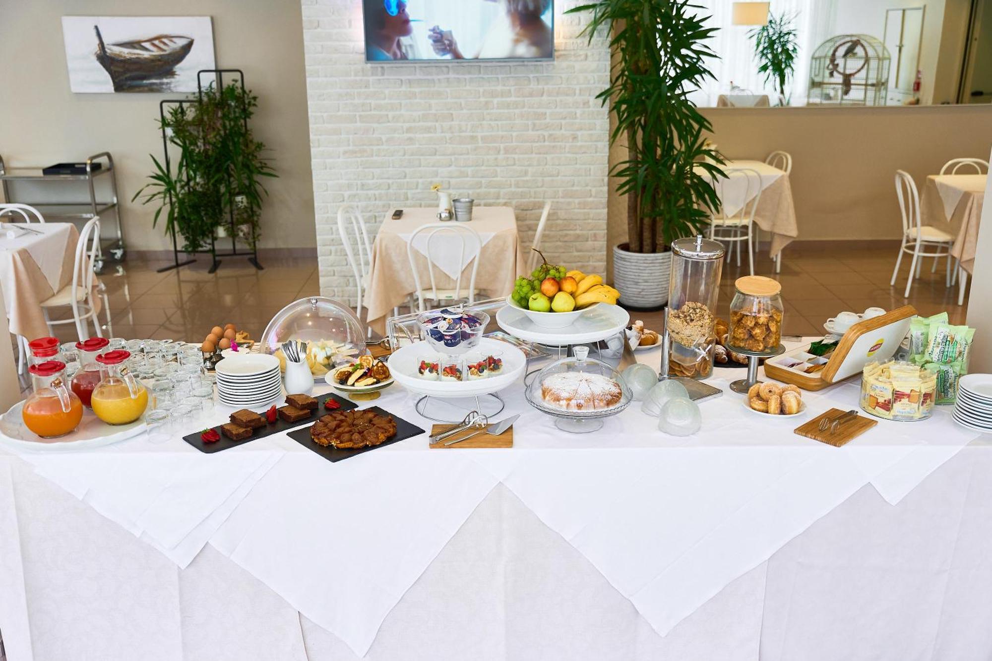 Hotel Bruna B&B Milano Marittima Eksteriør bilde