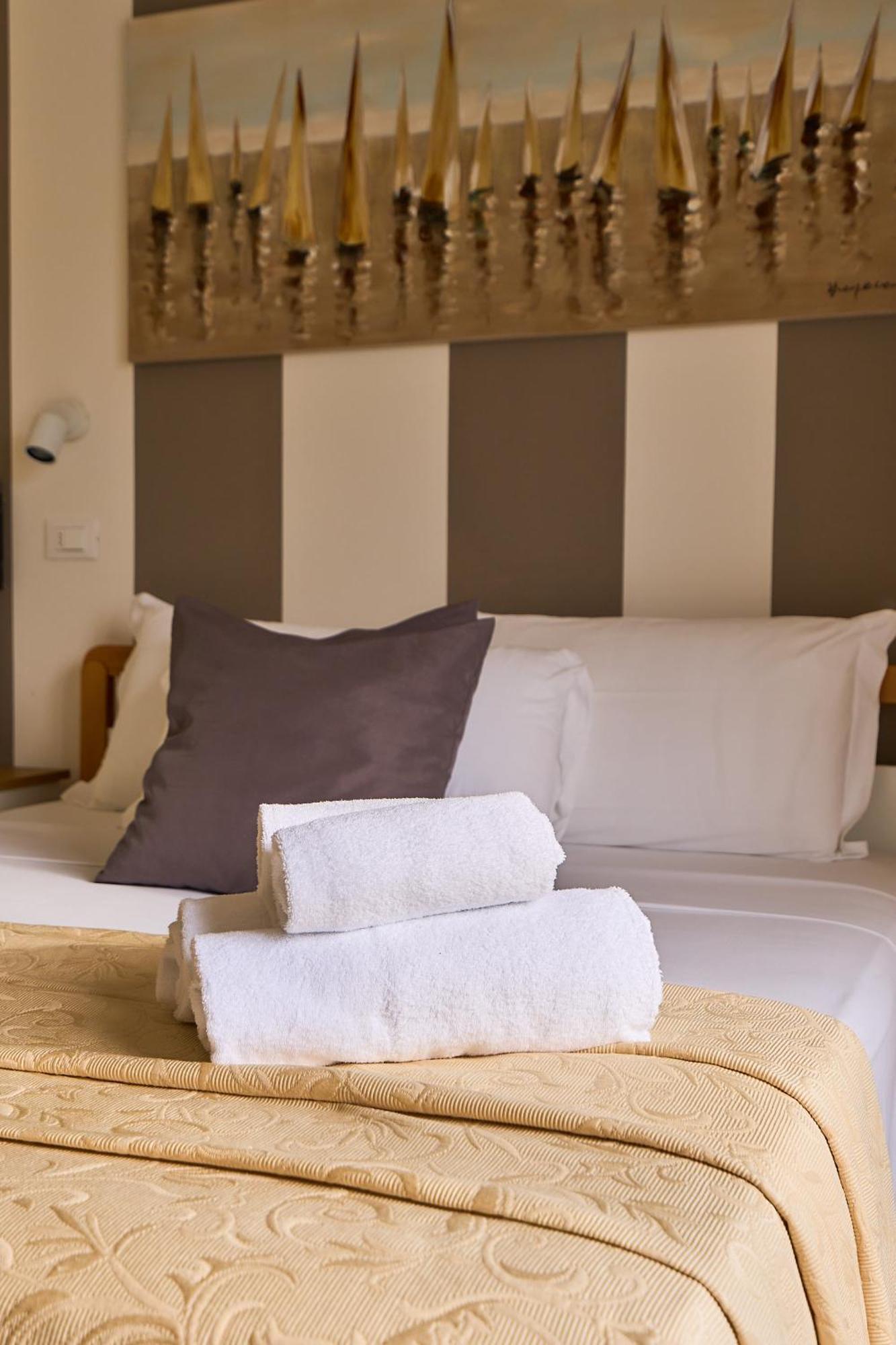 Hotel Bruna B&B Milano Marittima Eksteriør bilde