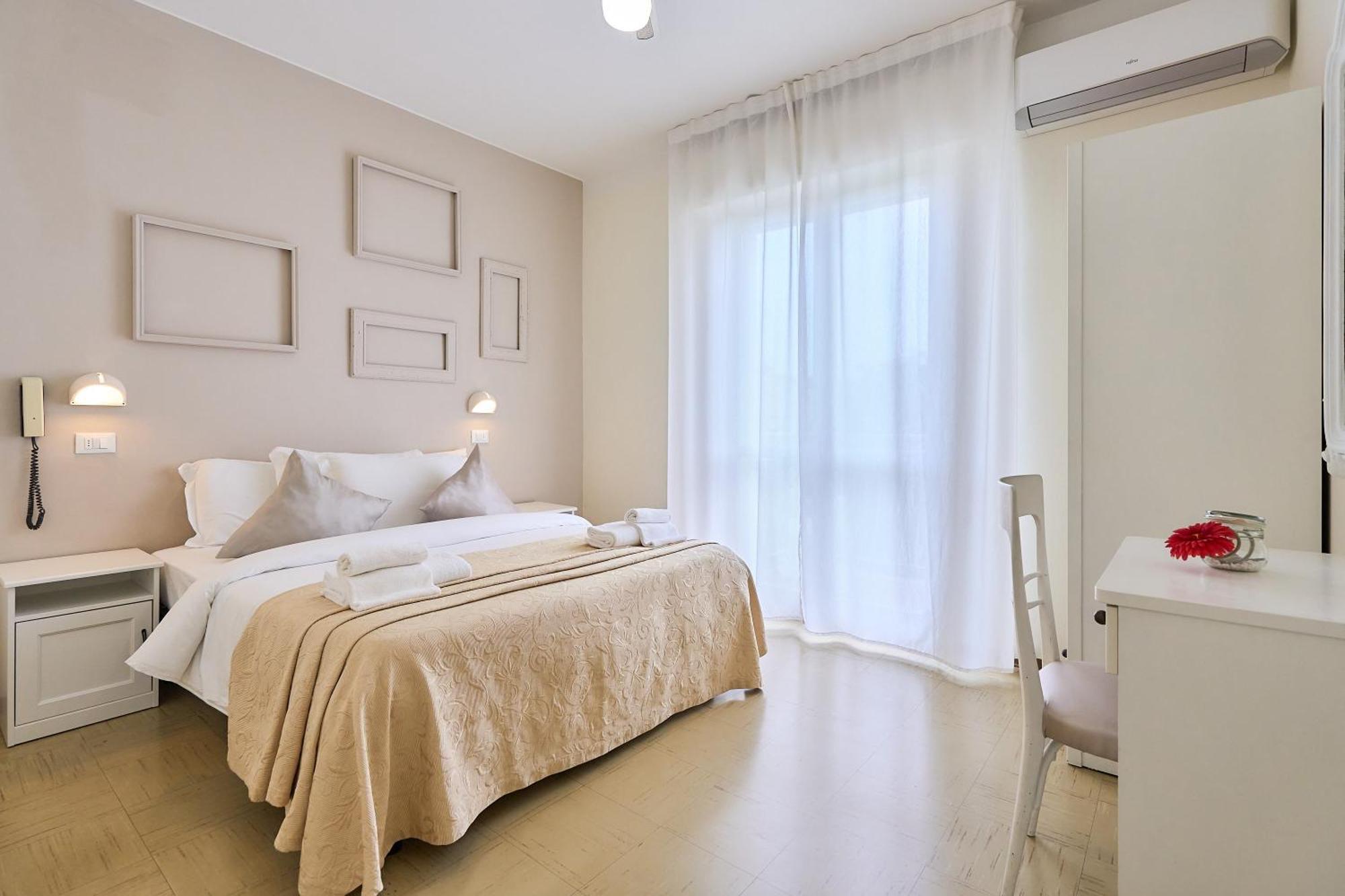 Hotel Bruna B&B Milano Marittima Eksteriør bilde