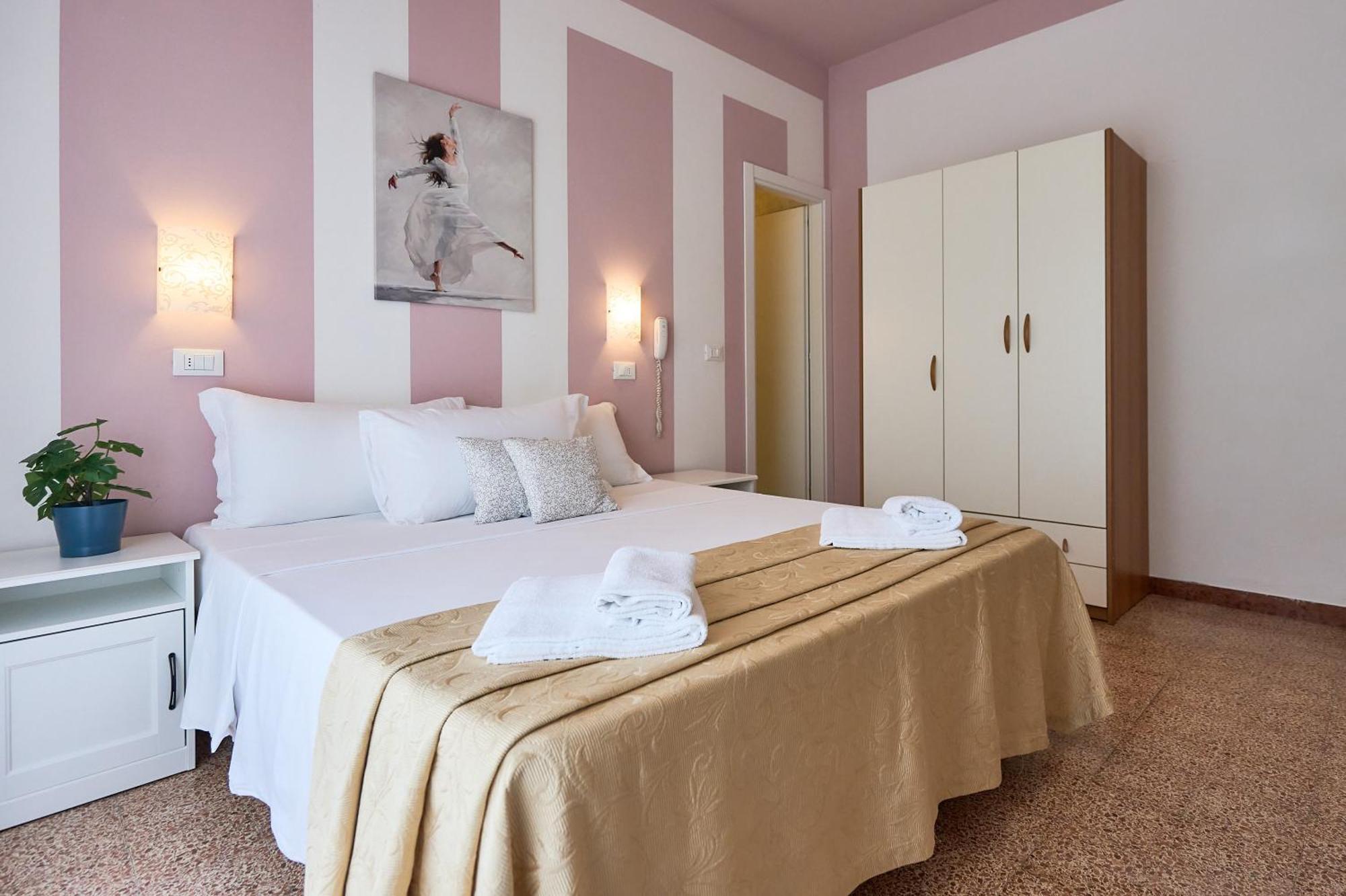 Hotel Bruna B&B Milano Marittima Eksteriør bilde