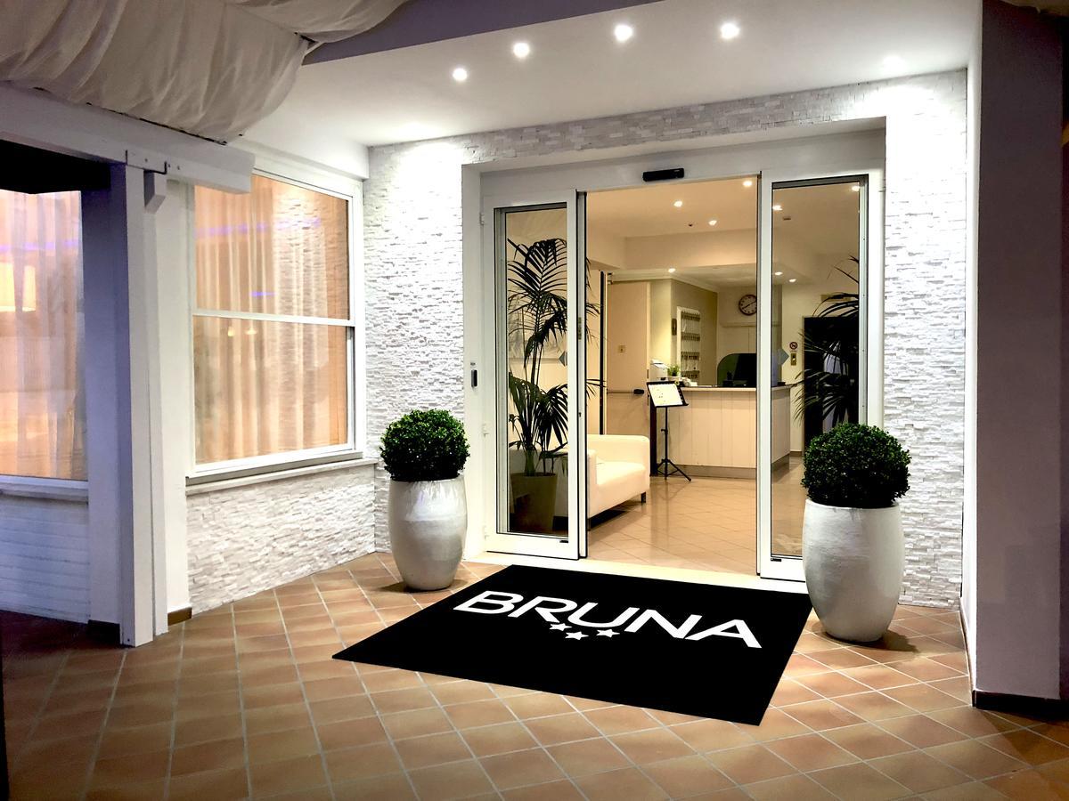 Hotel Bruna B&B Milano Marittima Eksteriør bilde